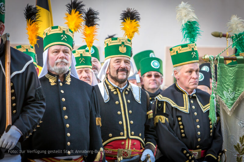 21.12.25 „Gepflegt Eingedieselt“ – Annaberg Bergparade – Bild 2